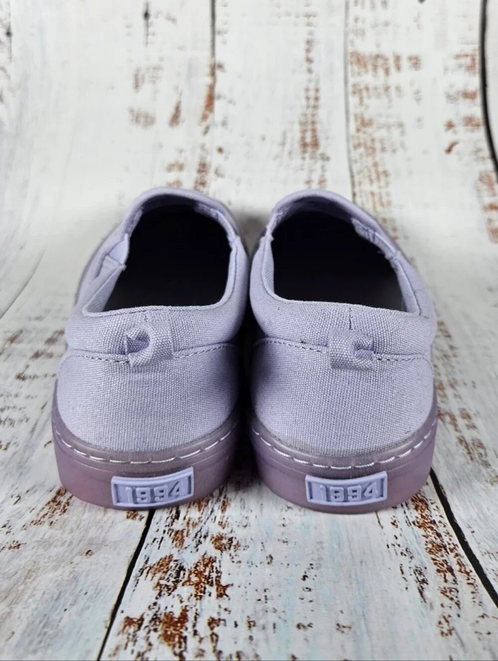 NWOT Old Navy Kids Classic Canvas Slip-On Sneakers / Kids Size 3